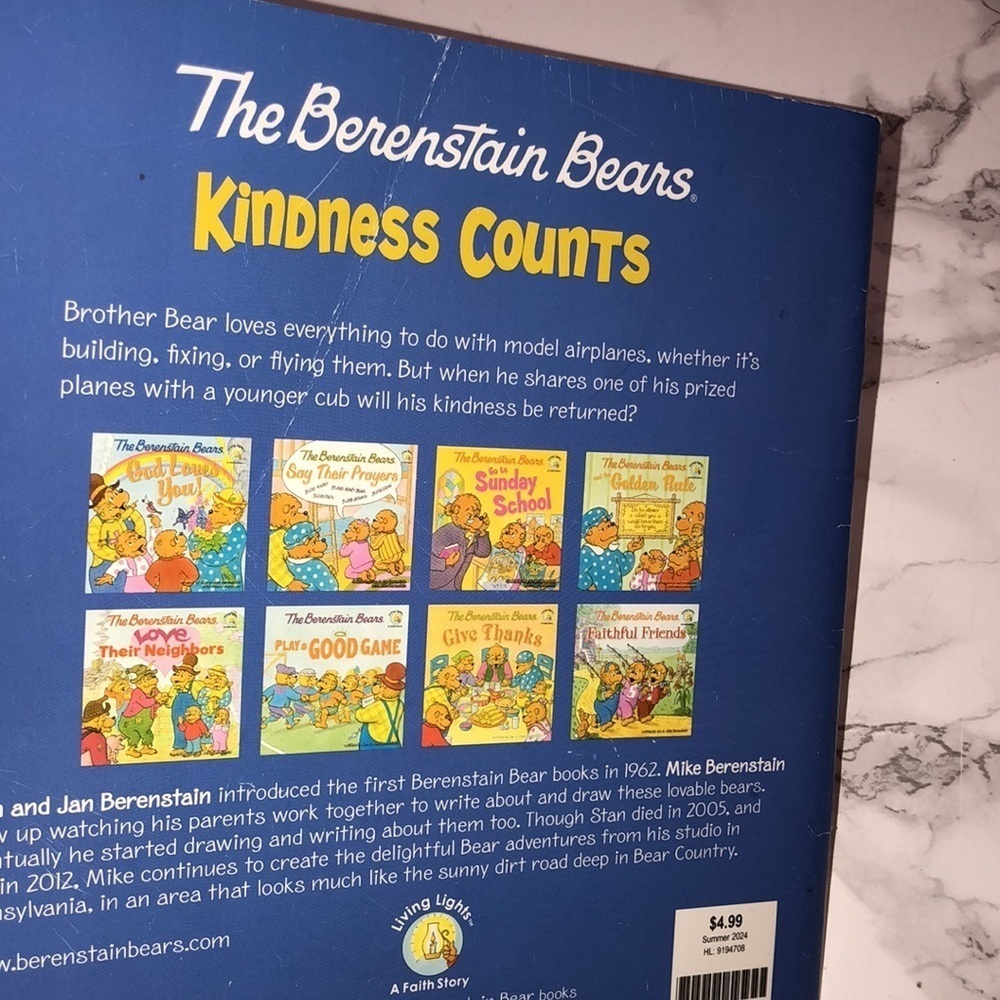 Berenstain Bears kindness counts kids book - Picture 8 of 8